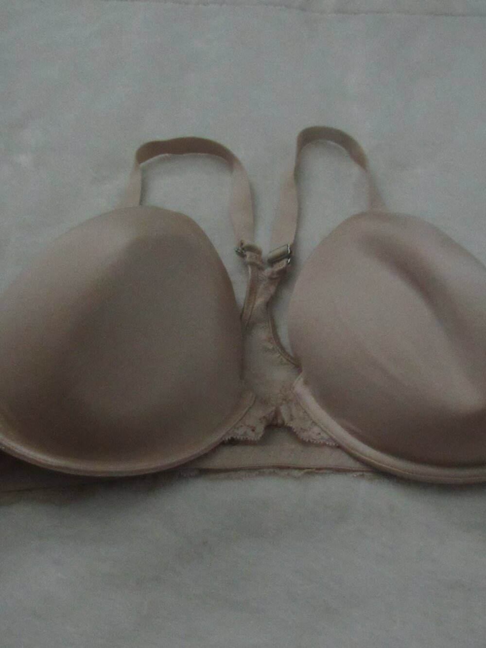 Maidenform One Fab Fit T shirt Beige Bra  40DD  USED